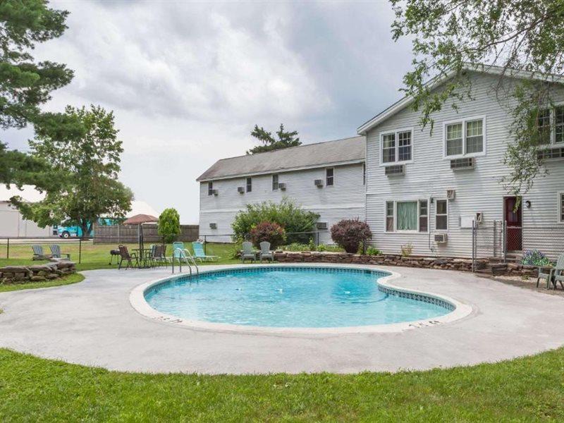 Travelodge By Wyndham Great Barrington Berkshires Εξωτερικό φωτογραφία